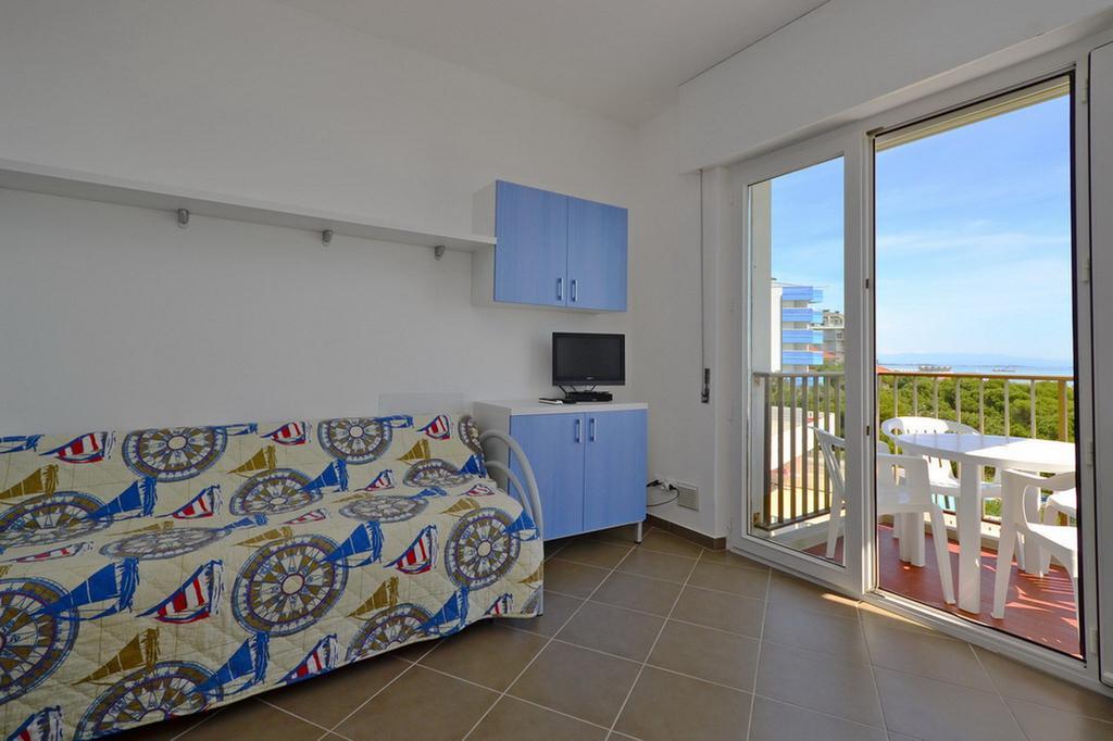 International Seaview Apartments Lignano Sabbiadoro Rum bild